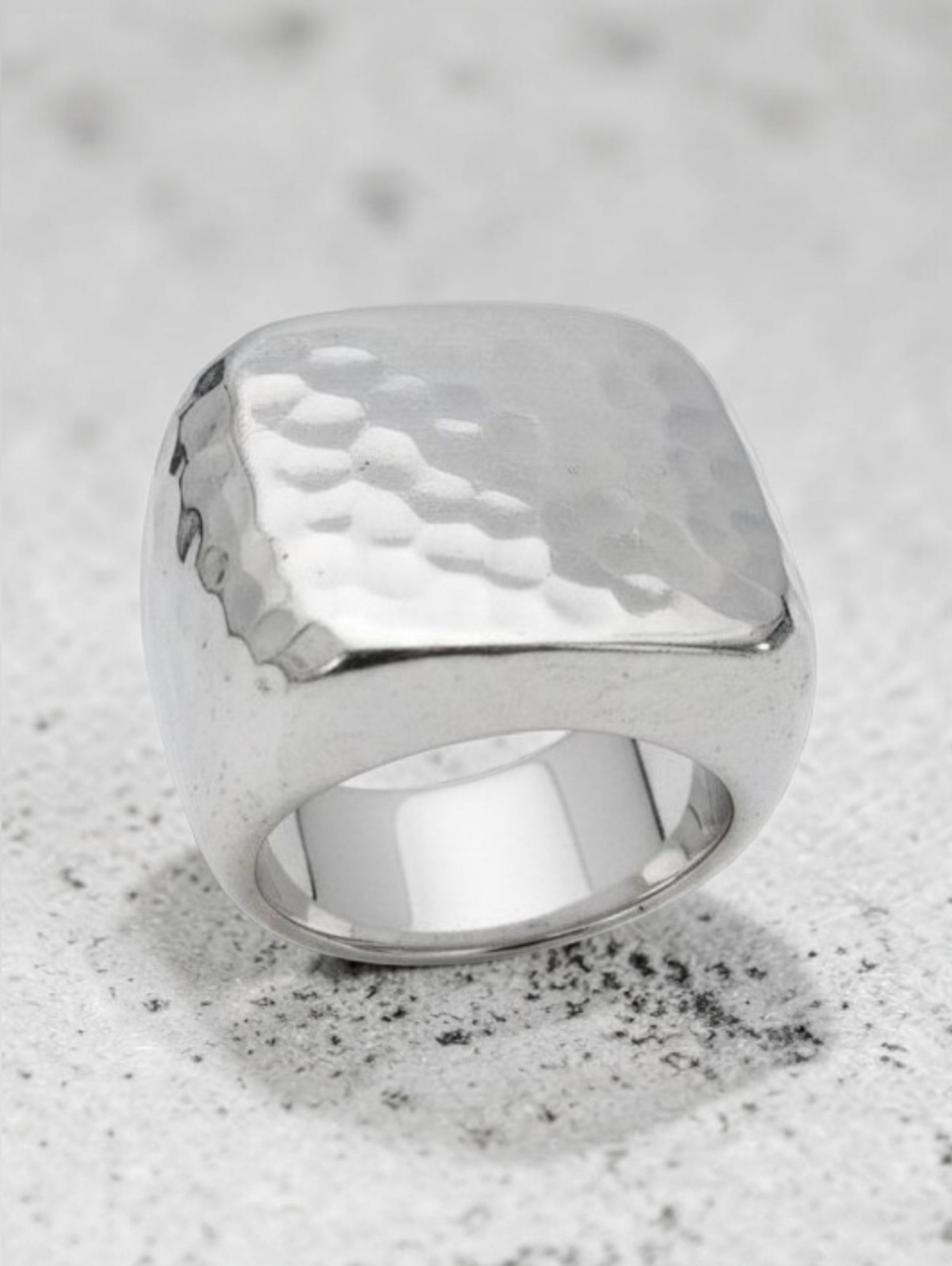 Hammered Square Statement Ring ▪︎ Silver ▪︎ Sz 7.5"